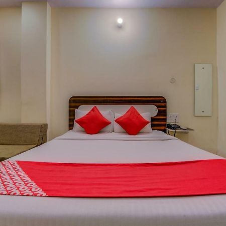 Oyo 18873 Hotel Comfort Деогарх Экстерьер фото