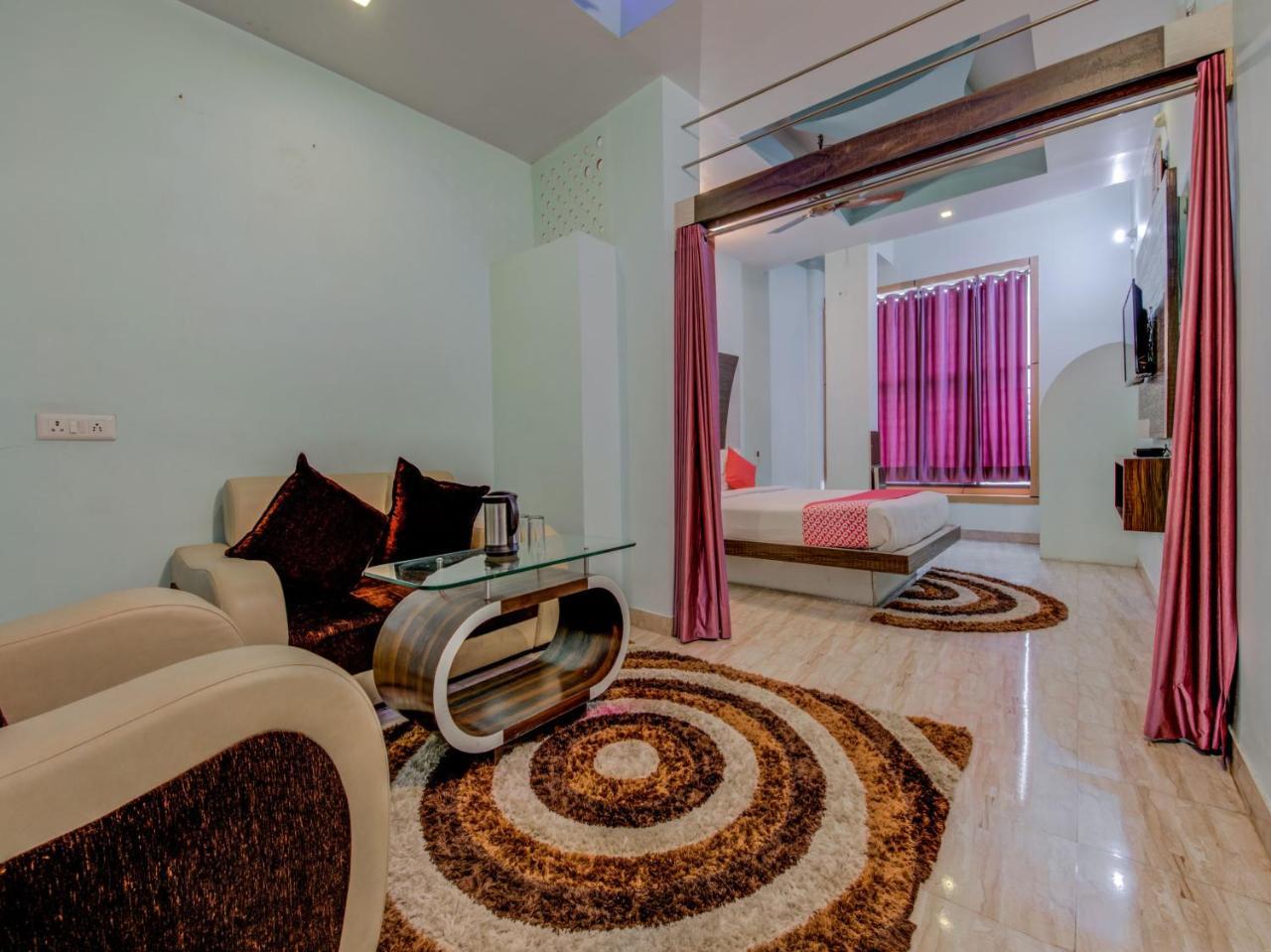 Oyo 18873 Hotel Comfort Деогарх Экстерьер фото